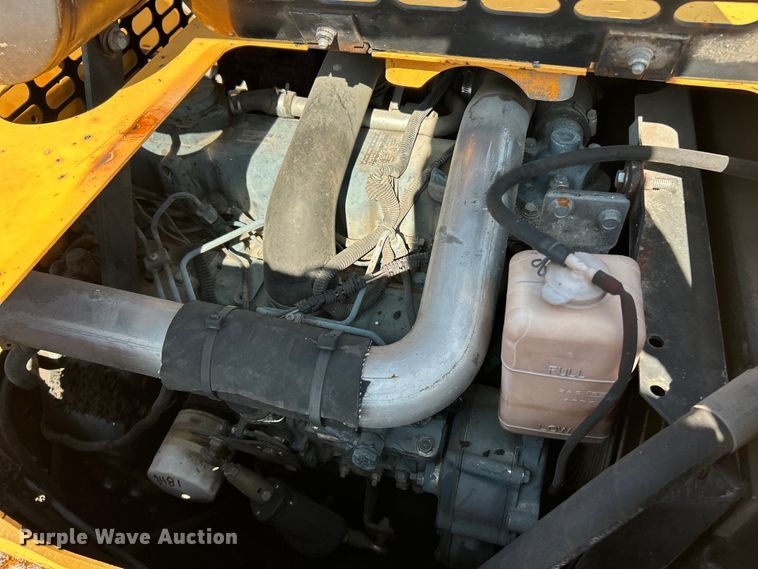 image for item ET3124 2014 Lee-Boy 8500T paver