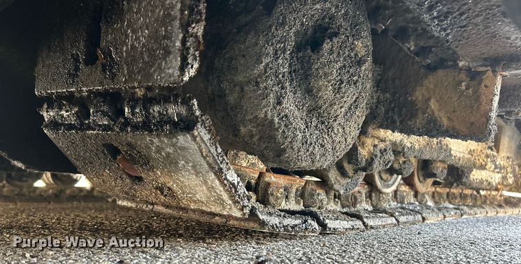 image for item ET3124 2014 Lee-Boy 8500T paver