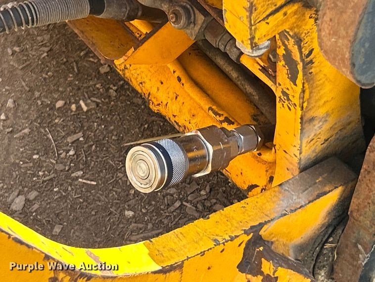 image for item ET3126 2000 JCB 407 wheel loader