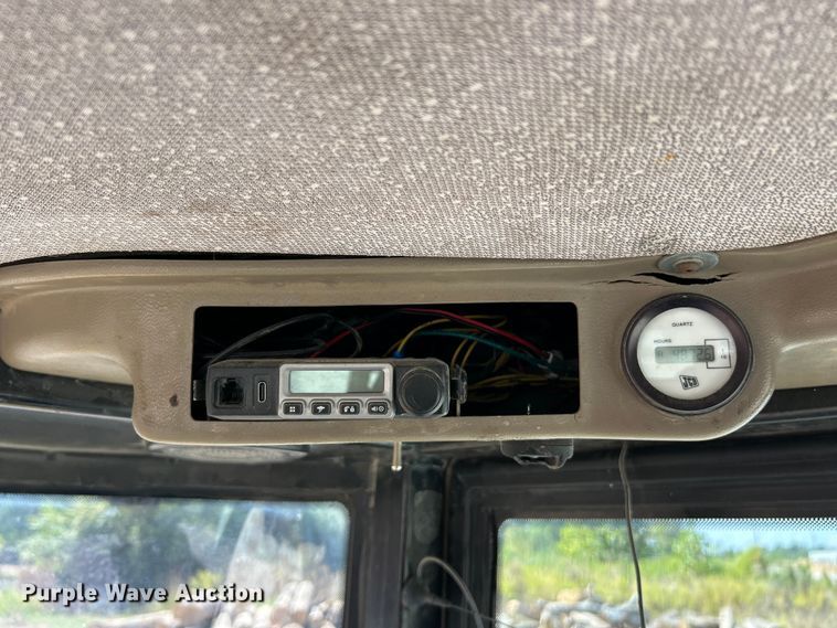 image for item ET3126 2000 JCB 407 wheel loader