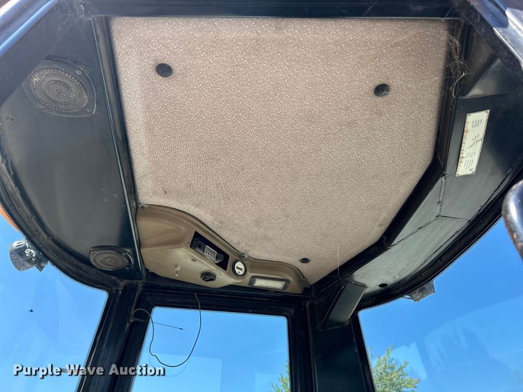 image for item ET3126 2000 JCB 407 wheel loader