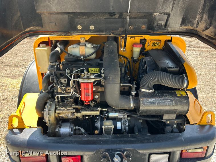 image for item ET3126 2000 JCB 407 wheel loader