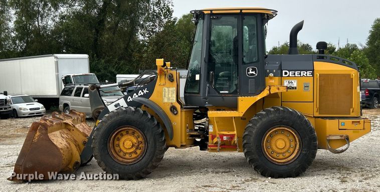image for item ET3132 2018 John Deere 444K wheel loader
