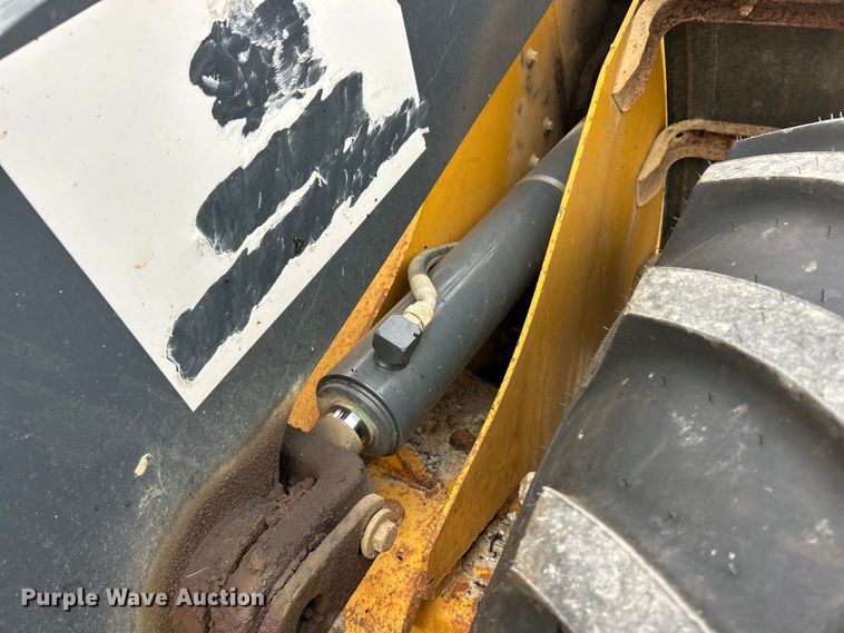 image for item ET3132 2018 John Deere 444K wheel loader