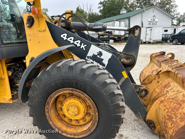 image for item ET3132 2018 John Deere 444K wheel loader