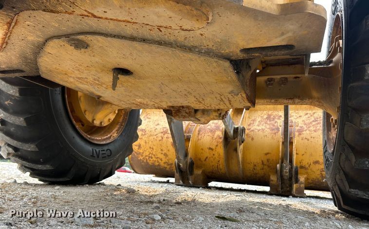 image for item ET3132 2018 John Deere 444K wheel loader