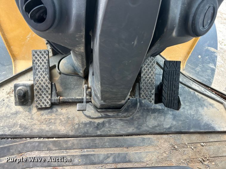 image for item ET3132 2018 John Deere 444K wheel loader