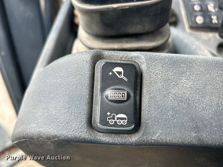 image for item ET3132 2018 John Deere 444K wheel loader