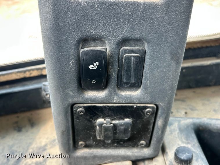 image for item ET3132 2018 John Deere 444K wheel loader