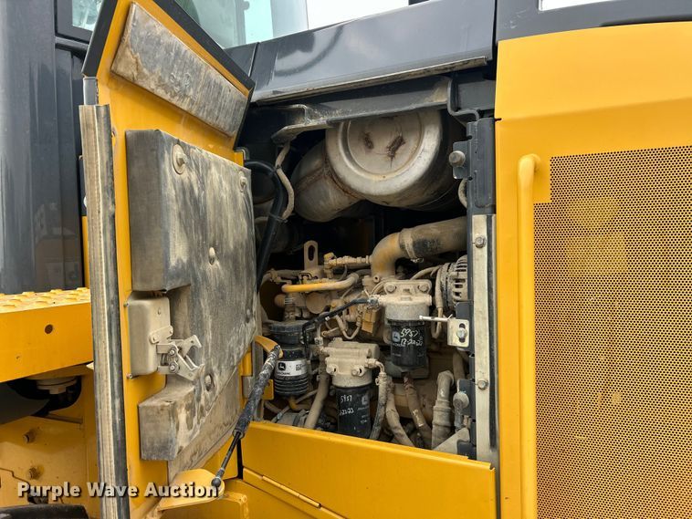 image for item ET3132 2018 John Deere 444K wheel loader