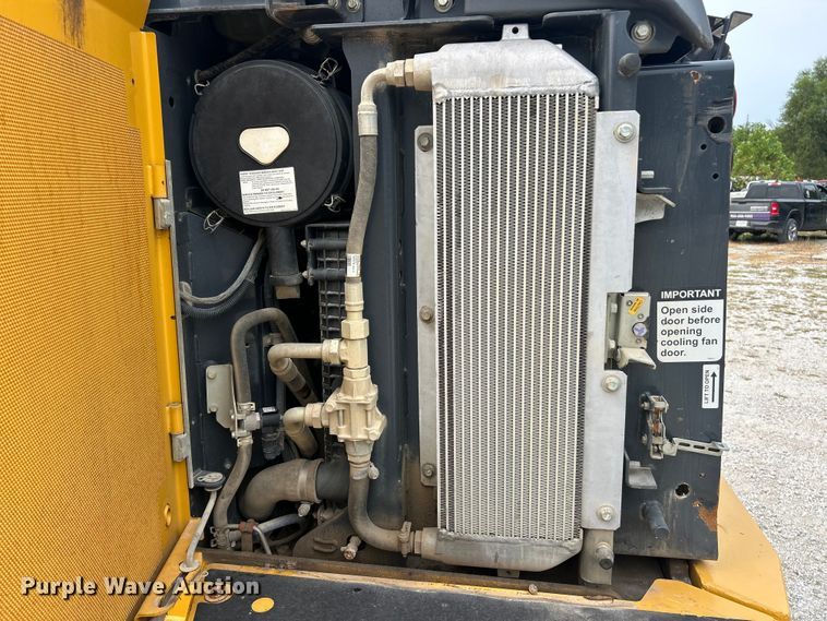 image for item ET3132 2018 John Deere 444K wheel loader