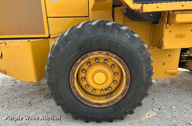 image for item ET3132 2018 John Deere 444K wheel loader