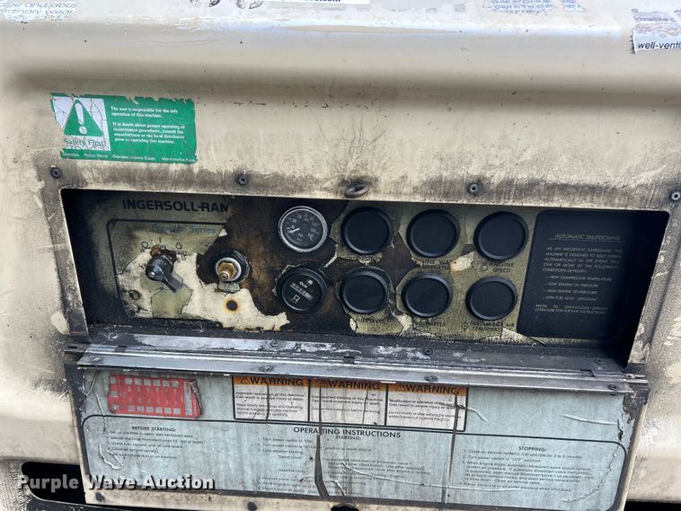 image for item ET3136 1994 Ingersoll-Rand P100DWD air compressor