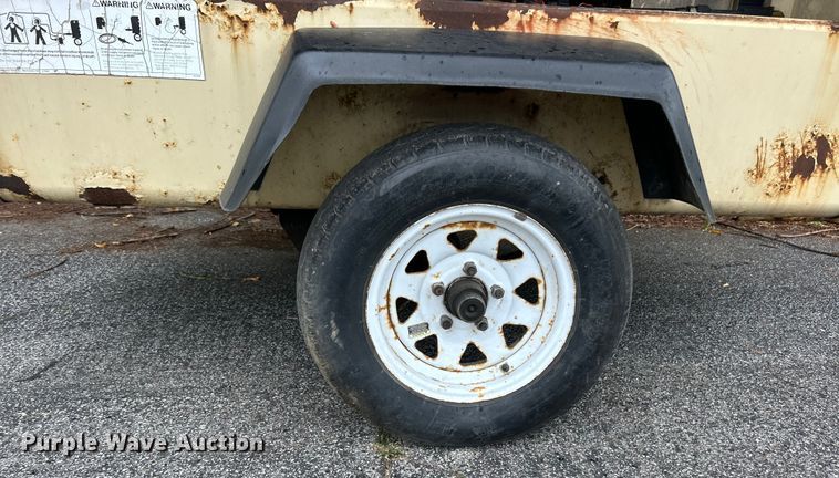 image for item ET3136 1994 Ingersoll-Rand P100DWD air compressor