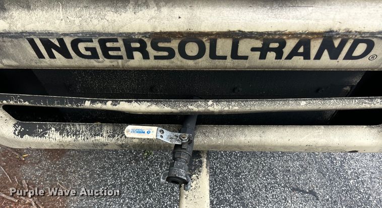 image for item ET3136 1994 Ingersoll-Rand P100DWD air compressor