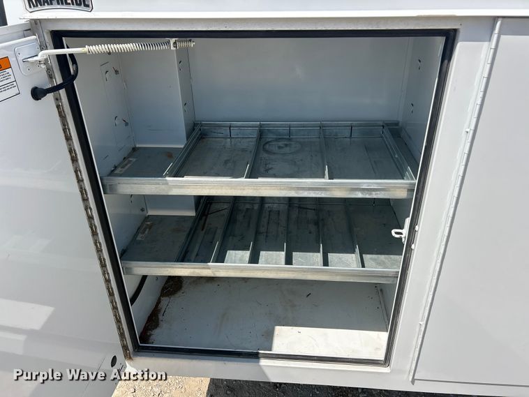 image for item ET3147 2019 Chevrolet Express utility van