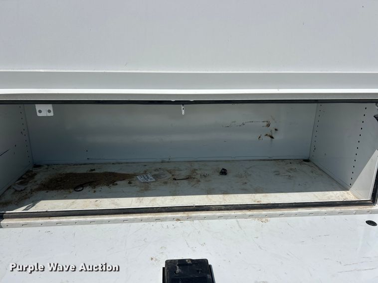 image for item ET3147 2019 Chevrolet Express utility van