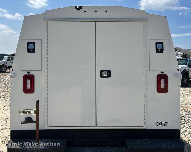 image for item ET3147 2019 Chevrolet Express utility van