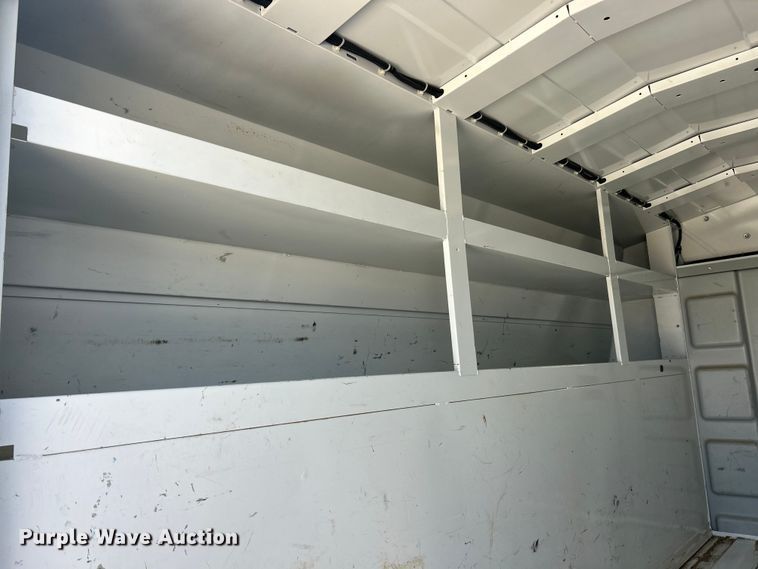 image for item ET3147 2019 Chevrolet Express utility van