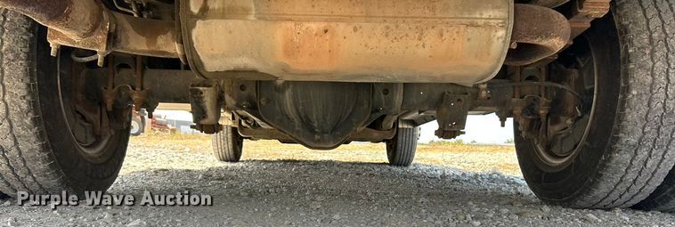 image for item ET3147 2019 Chevrolet Express utility van