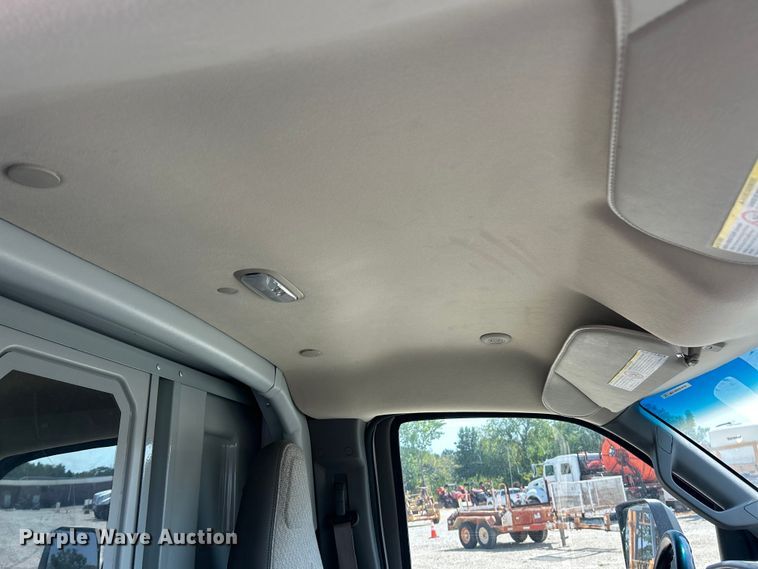 image for item ET3147 2019 Chevrolet Express utility van