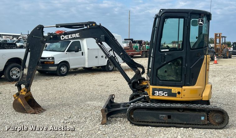 image for item ET3148 2017 John Deere 35G mini excavator