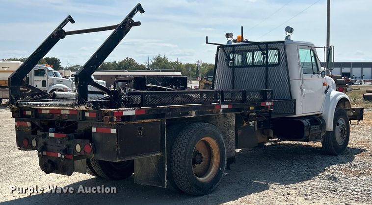 image for item ET3149 1993 International 4900 reel truck