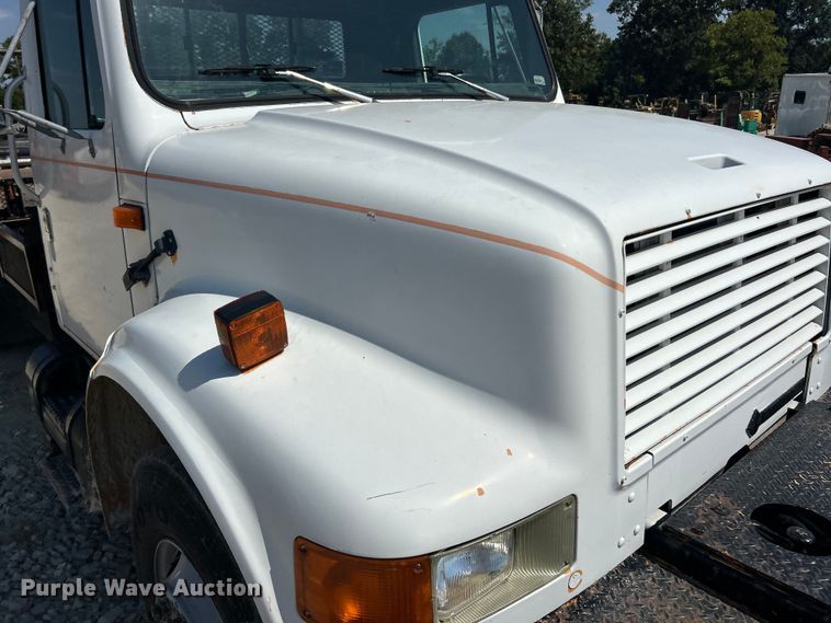 image for item ET3149 1993 International 4900 reel truck