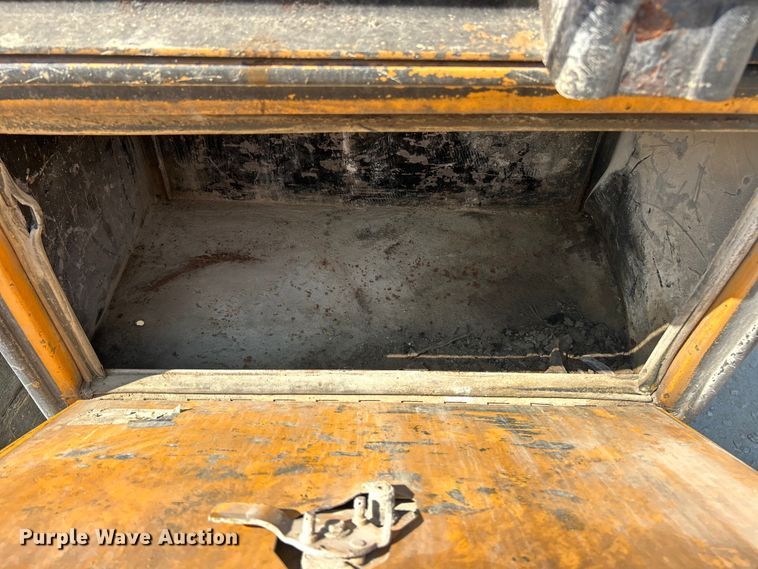 image for item ET3149 1993 International 4900 reel truck