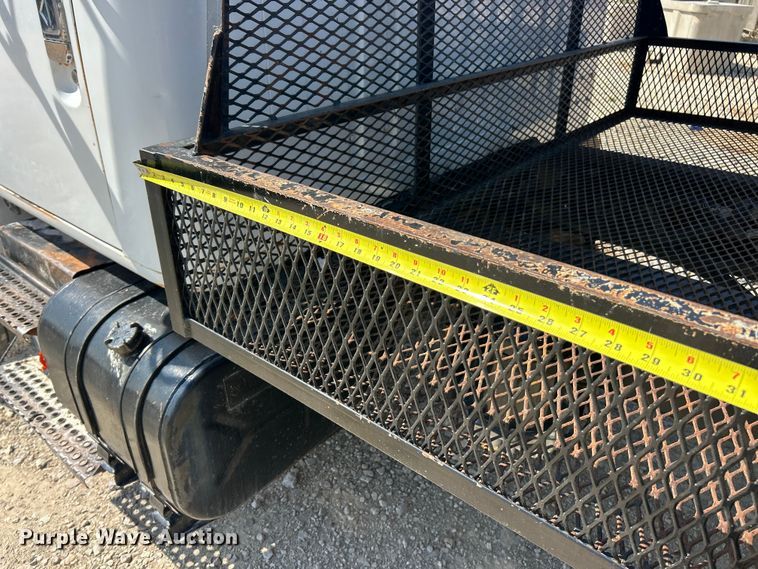 image for item ET3149 1993 International 4900 reel truck