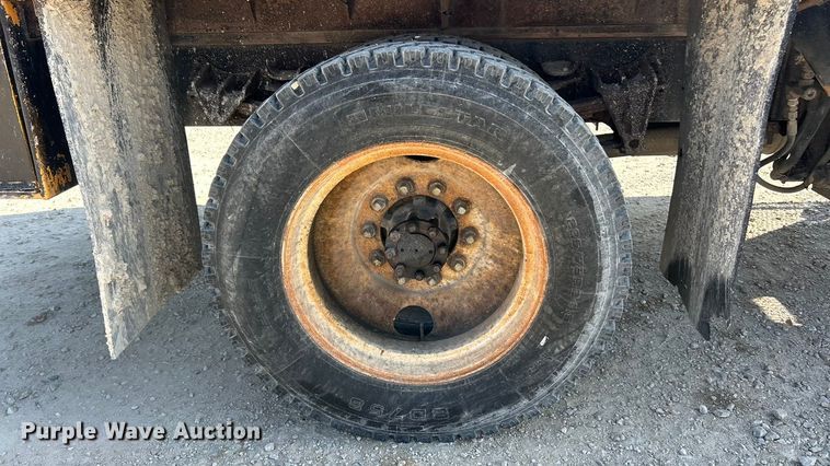 image for item ET3149 1993 International 4900 reel truck