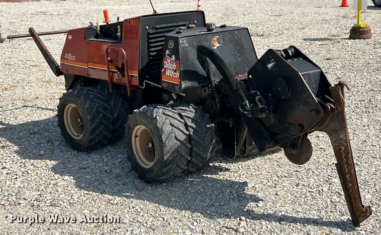 image for item ET3152 2008 Ditch Witch 410SX vibratory cable plow