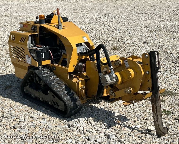 image for item ET3153 2018 Vermeer SPX25 cable plow