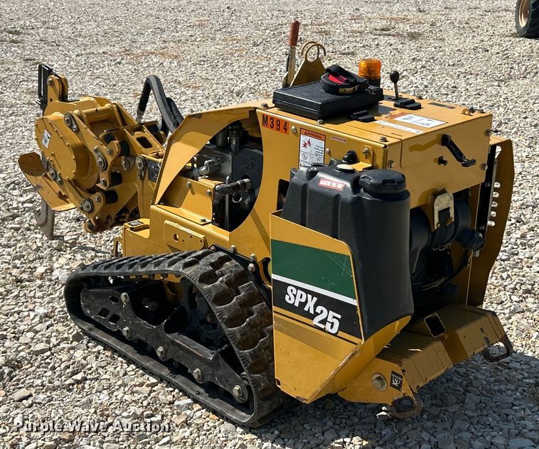 image for item ET3153 2018 Vermeer SPX25 cable plow