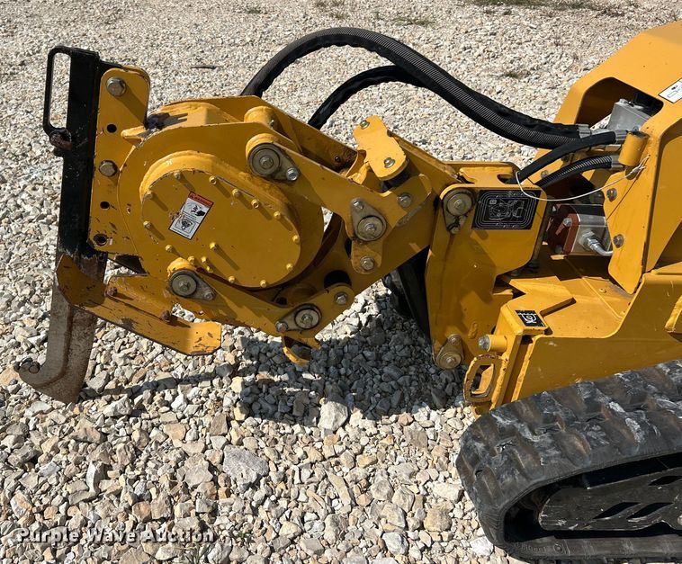 image for item ET3153 2018 Vermeer SPX25 cable plow