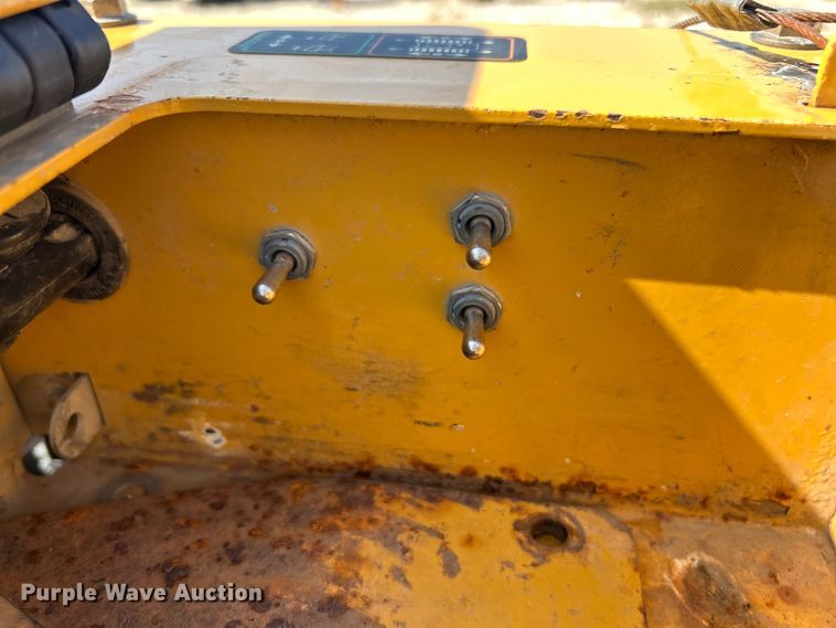 image for item ET3153 2018 Vermeer SPX25 cable plow