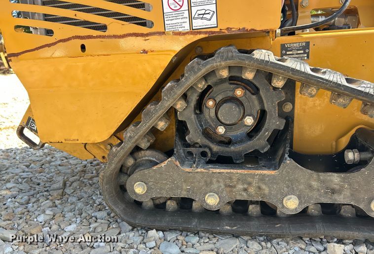 image for item ET3153 2018 Vermeer SPX25 cable plow