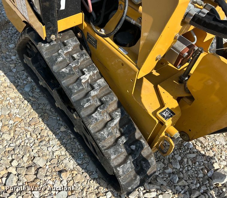 image for item ET3153 2018 Vermeer SPX25 cable plow