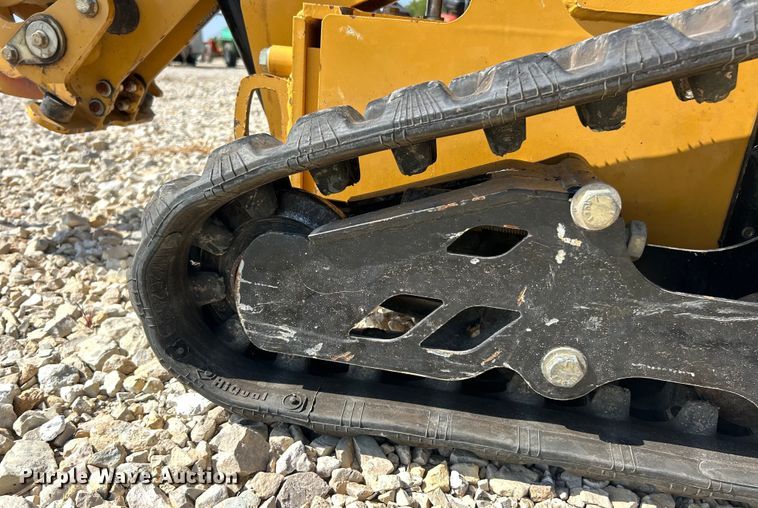 image for item ET3153 2018 Vermeer SPX25 cable plow