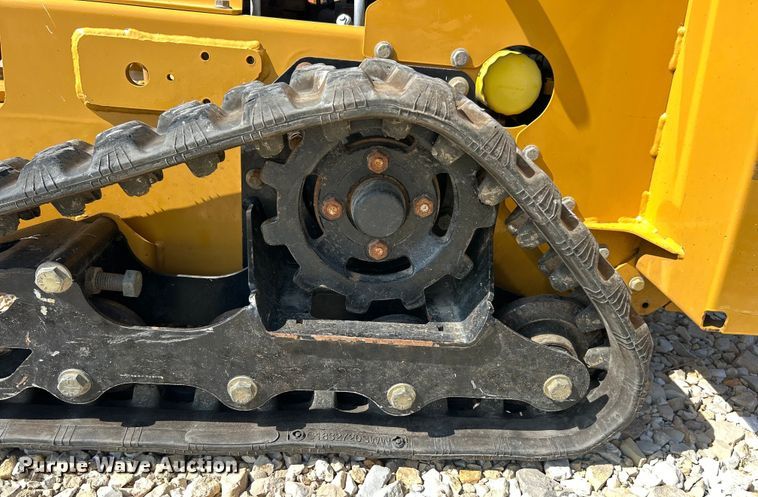 image for item ET3153 2018 Vermeer SPX25 cable plow