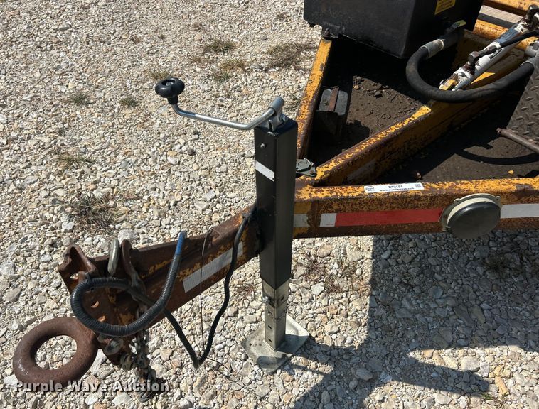 image for item ET3154 2004 Larson reel trailer