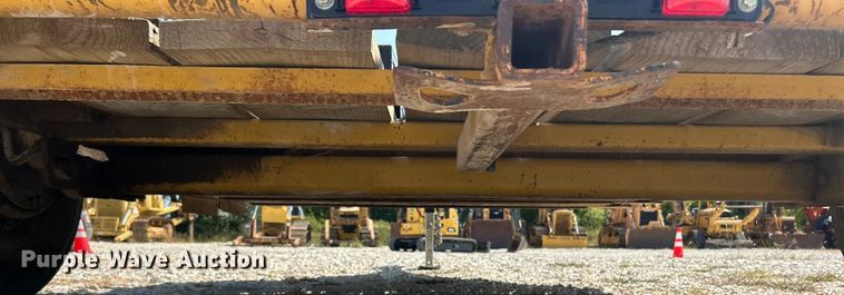 image for item ET3154 2004 Larson reel trailer