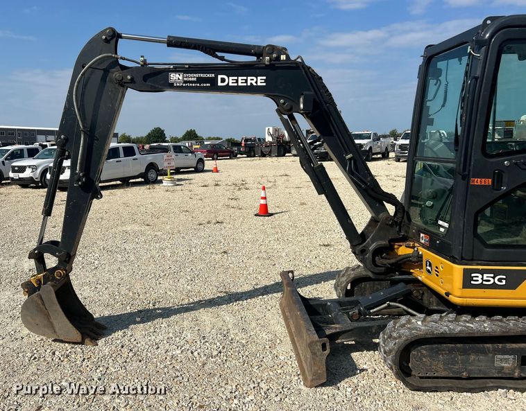 image for item ET3156 2021 John Deere 35G mini excavator