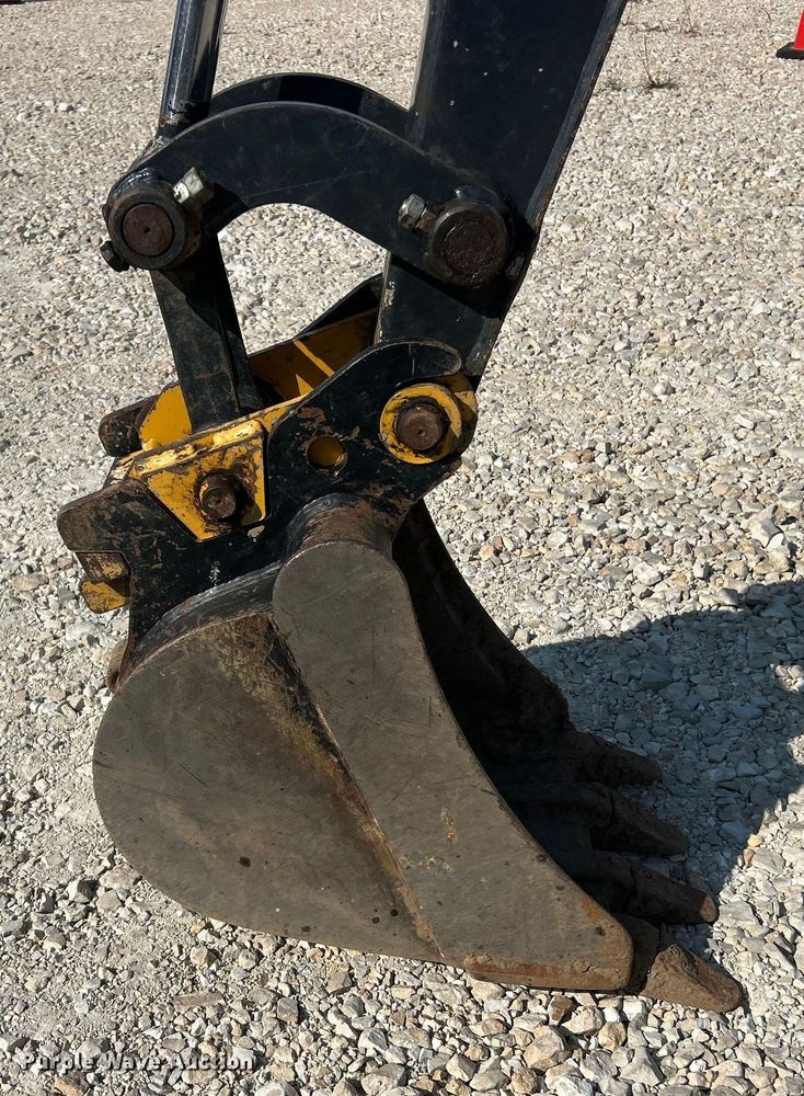 image for item ET3156 2021 John Deere 35G mini excavator