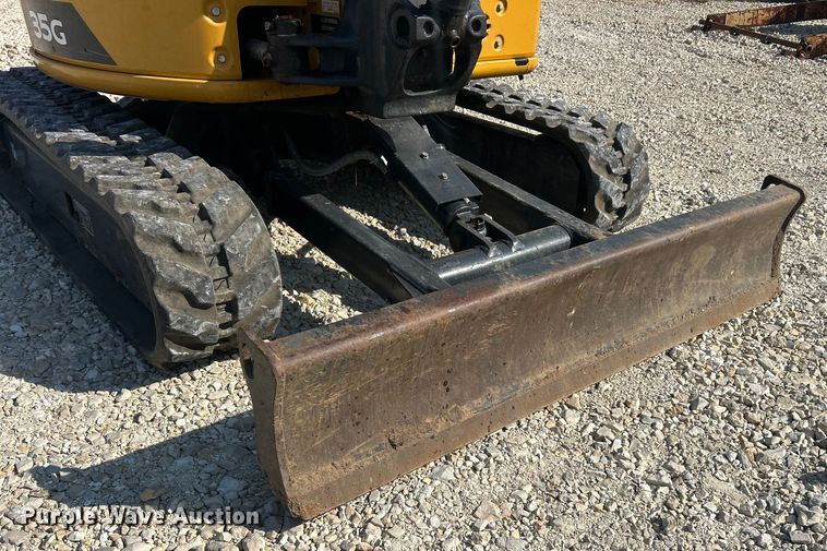 image for item ET3156 2021 John Deere 35G mini excavator