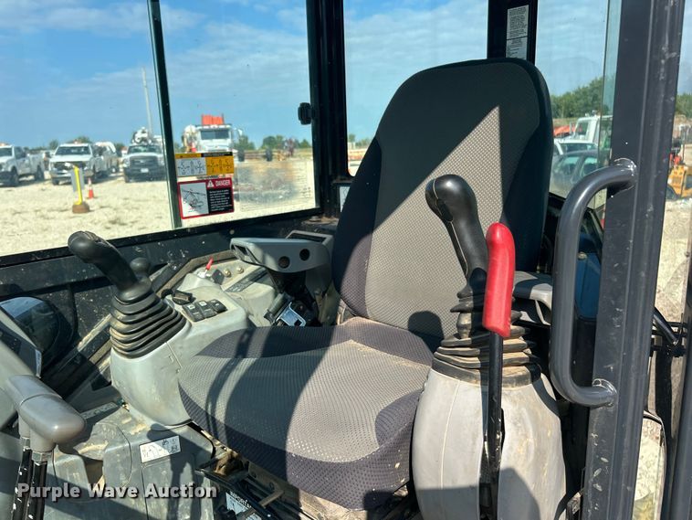 image for item ET3156 2021 John Deere 35G mini excavator