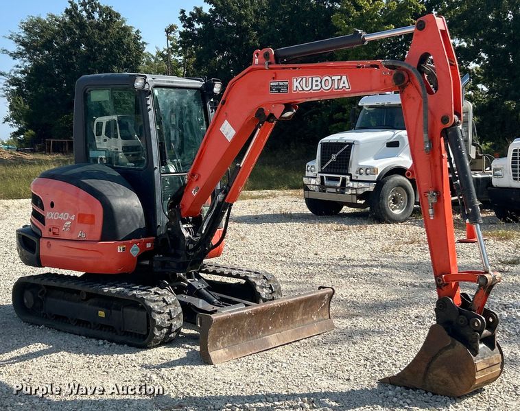 EXCAVADORA 2017 KUBOTA KX0404
