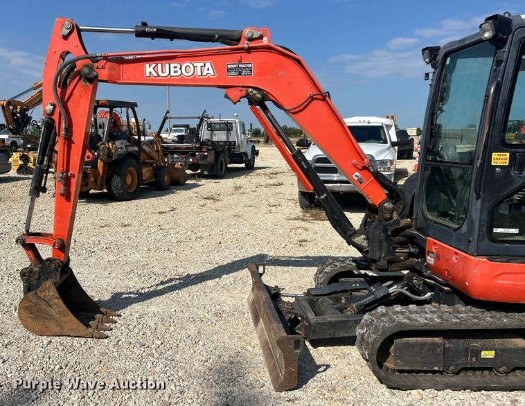image for item ET3157 2017 Kubota KX040-4 mini excavator