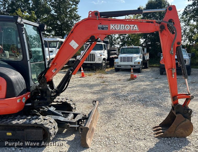 image for item ET3157 2017 Kubota KX040-4 mini excavator
