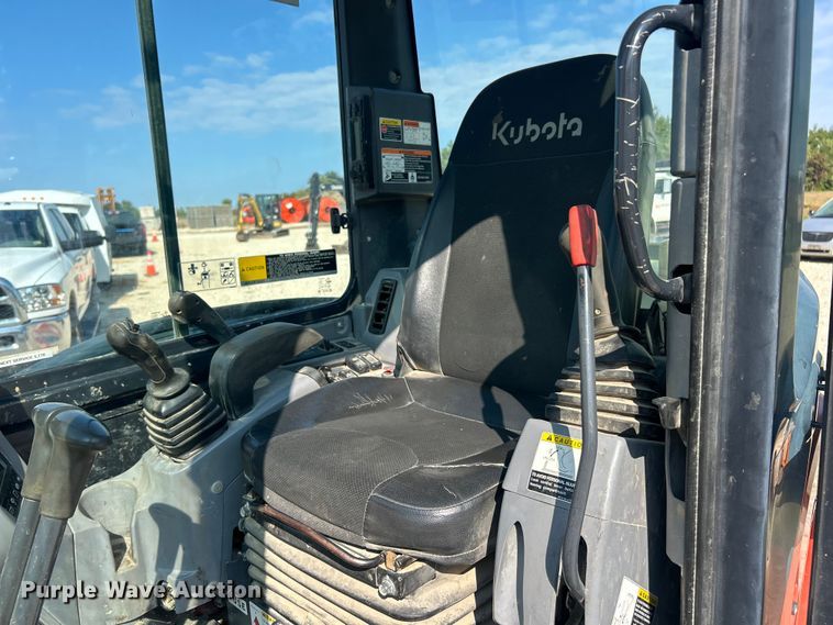image for item ET3157 2017 Kubota KX040-4 mini excavator